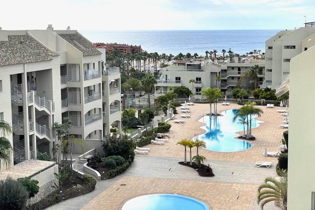 Luxurioese Duplex Ferienwohnung In Sehr Ruhiger Wohnanlage Mit Meerblick Palm-mar Kültér fotó